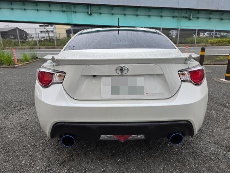 86