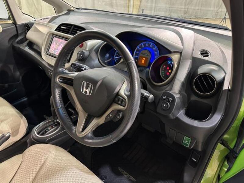 FIT HYBRID