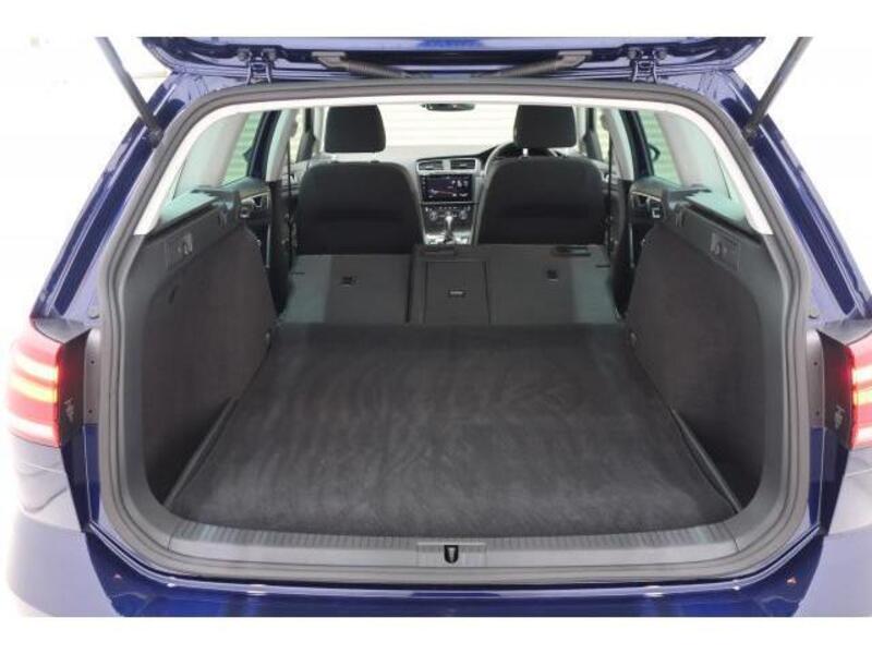 GOLF VARIANT