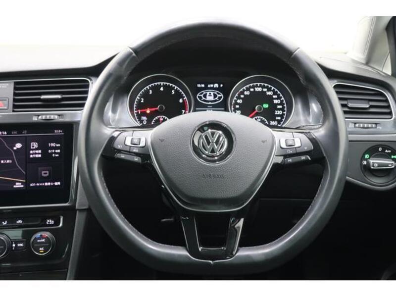 GOLF VARIANT