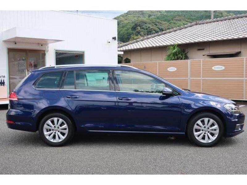 GOLF VARIANT