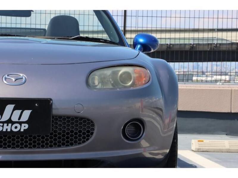 ROADSTER