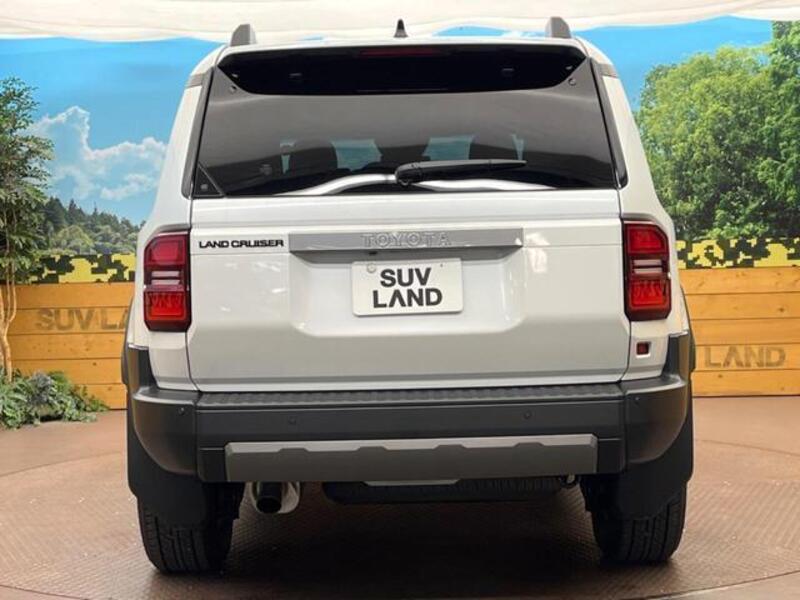 LAND CRUISER 250