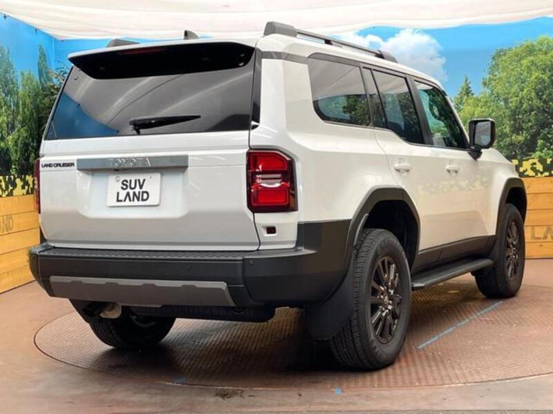 LAND CRUISER 250