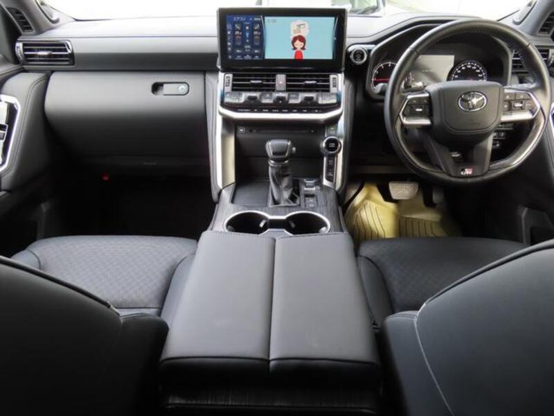 LAND CRUISER