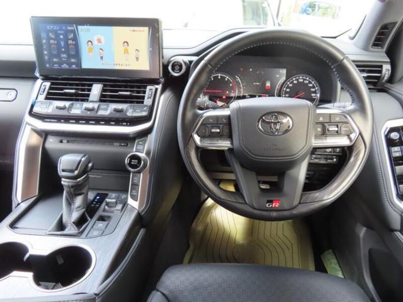 LAND CRUISER