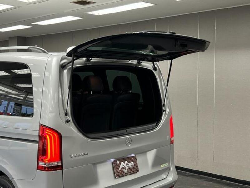 V-CLASS