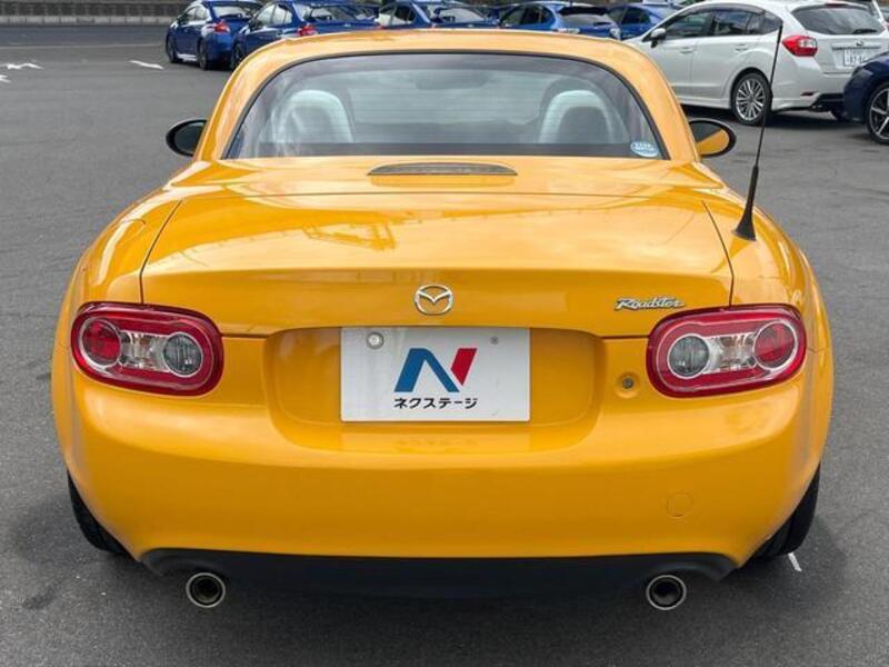 ROADSTER