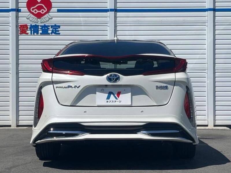 PRIUS PHV