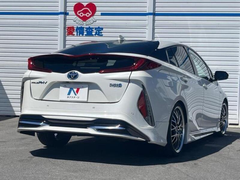 PRIUS PHV