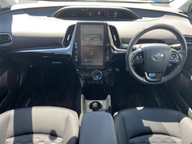 PRIUS PHV