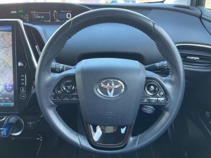PRIUS PHV