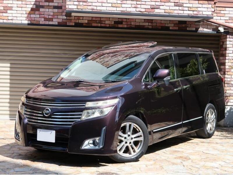 NISSAN ELGRAND