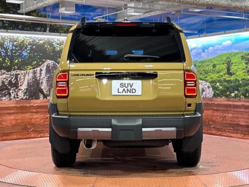 LAND CRUISER 250