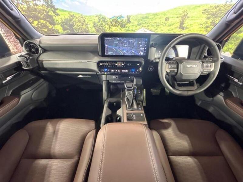 LAND CRUISER 250
