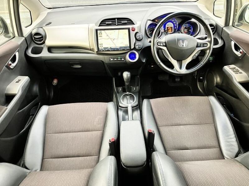 FIT HYBRID
