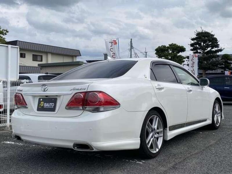 CROWN