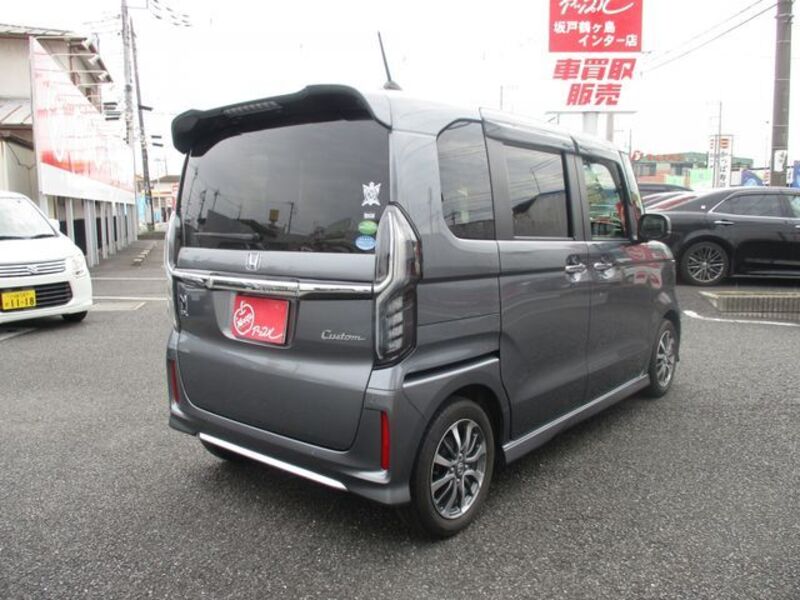 N BOX CUSTOM