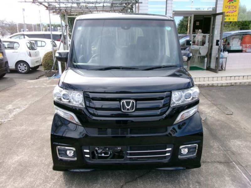 N BOX CUSTOM