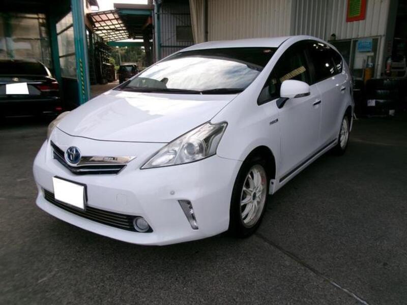 PRIUS ALPHA-0