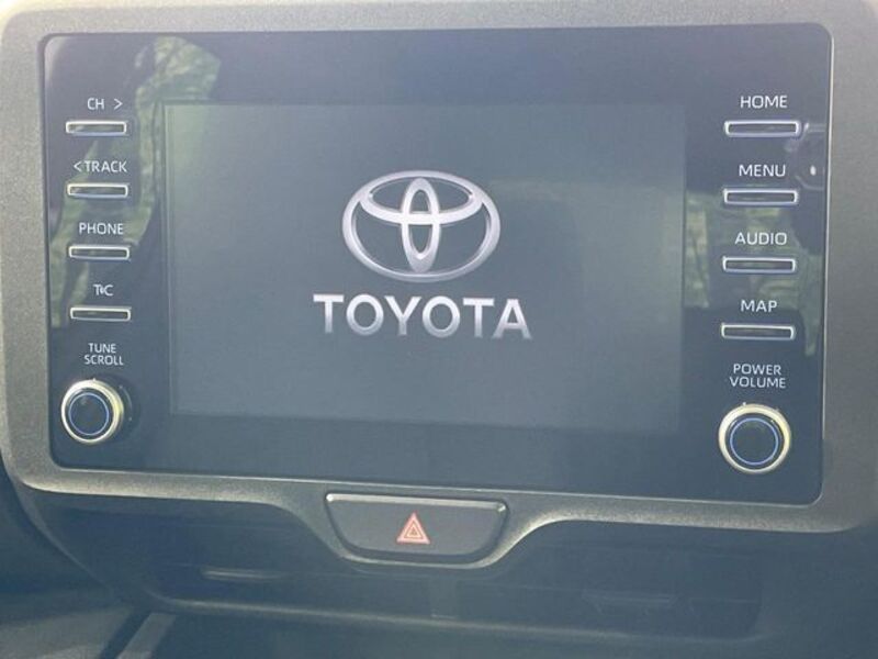 YARIS CROSS