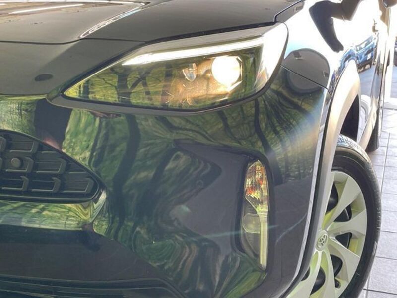 YARIS CROSS