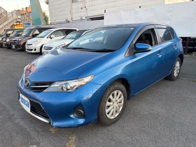 TOYOTA AURIS