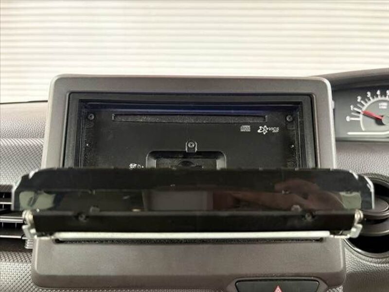 N BOX