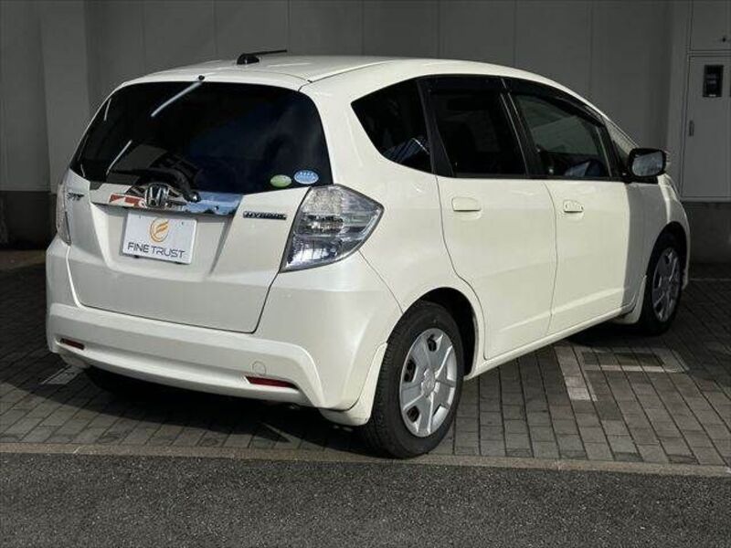 FIT HYBRID
