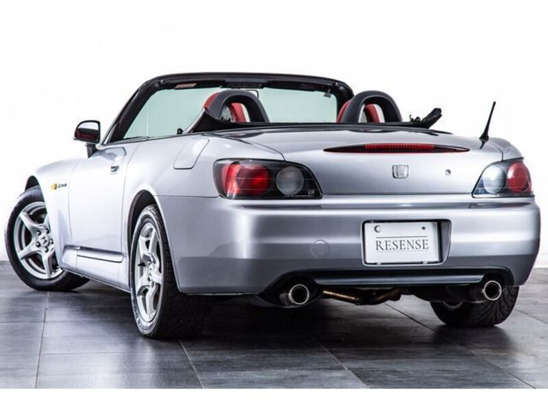 S2000