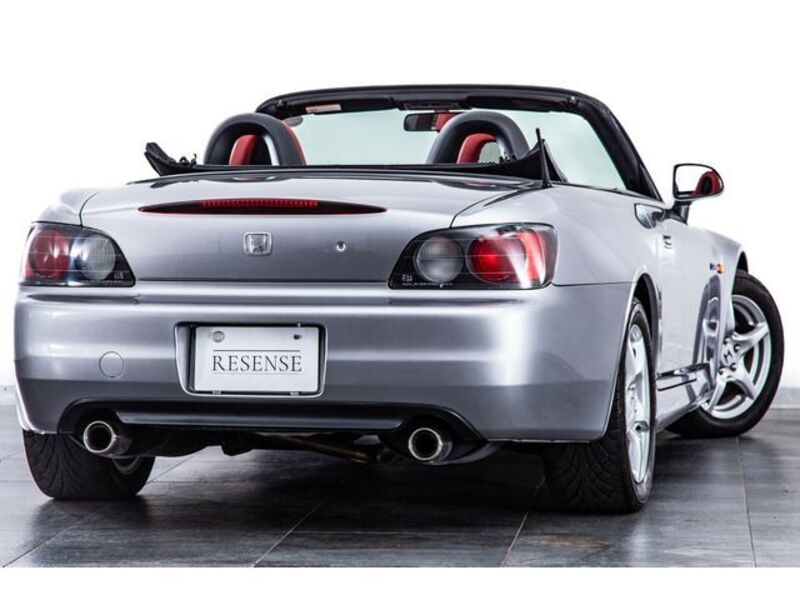 S2000