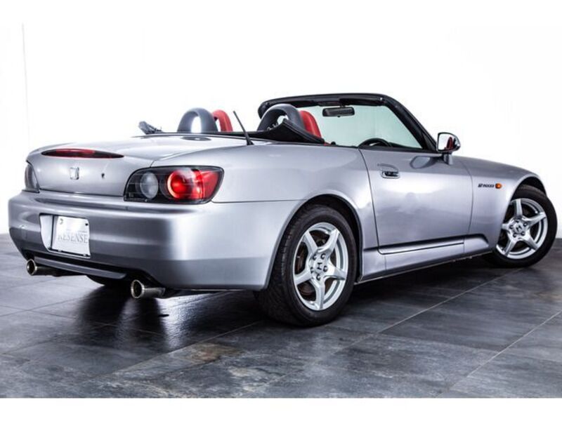 S2000