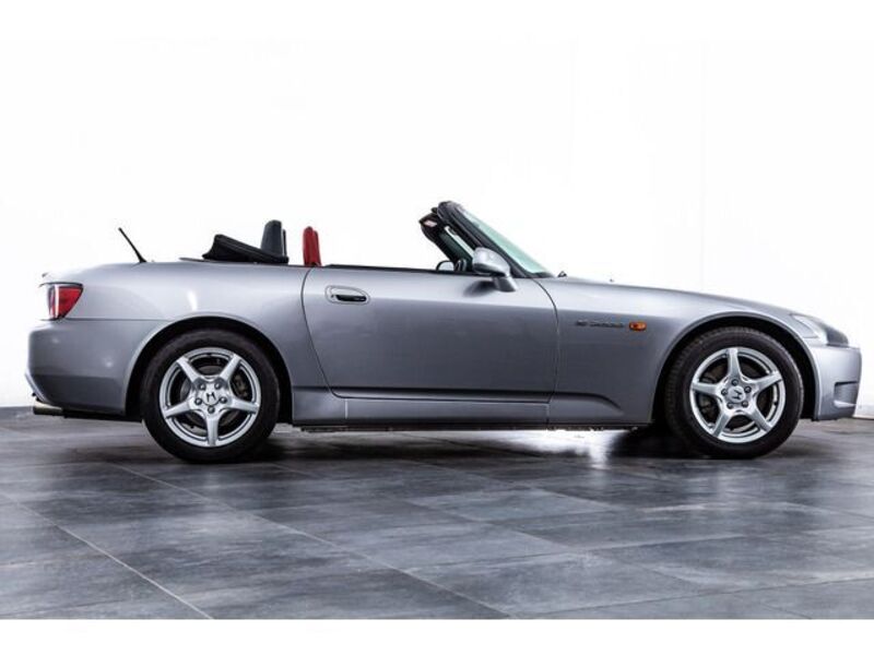S2000