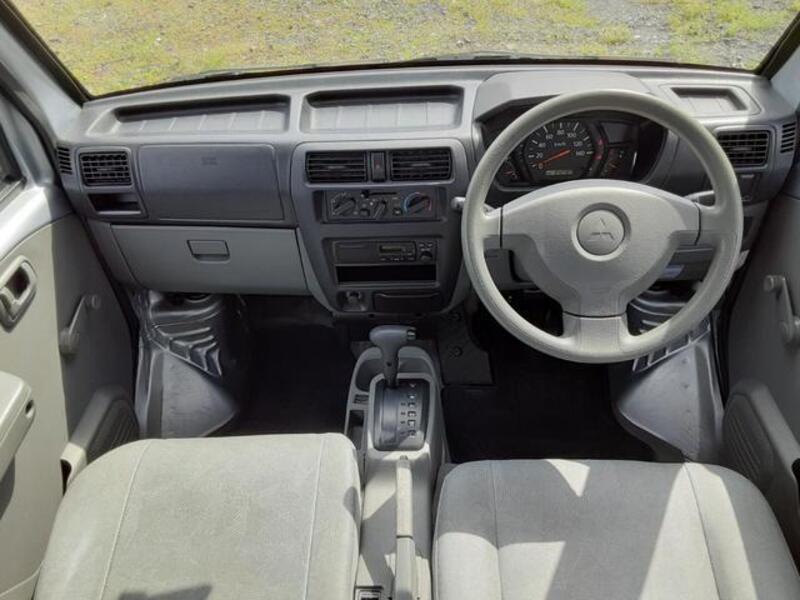 MINICAB VAN