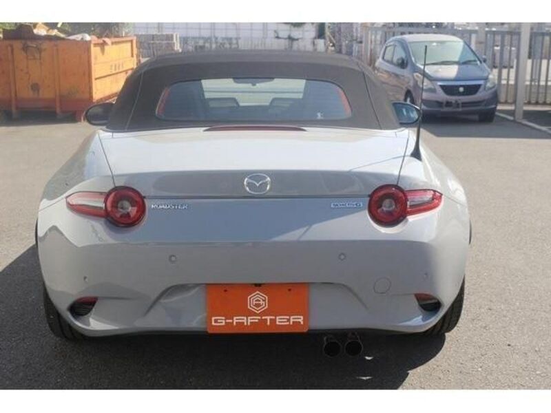 ROADSTER