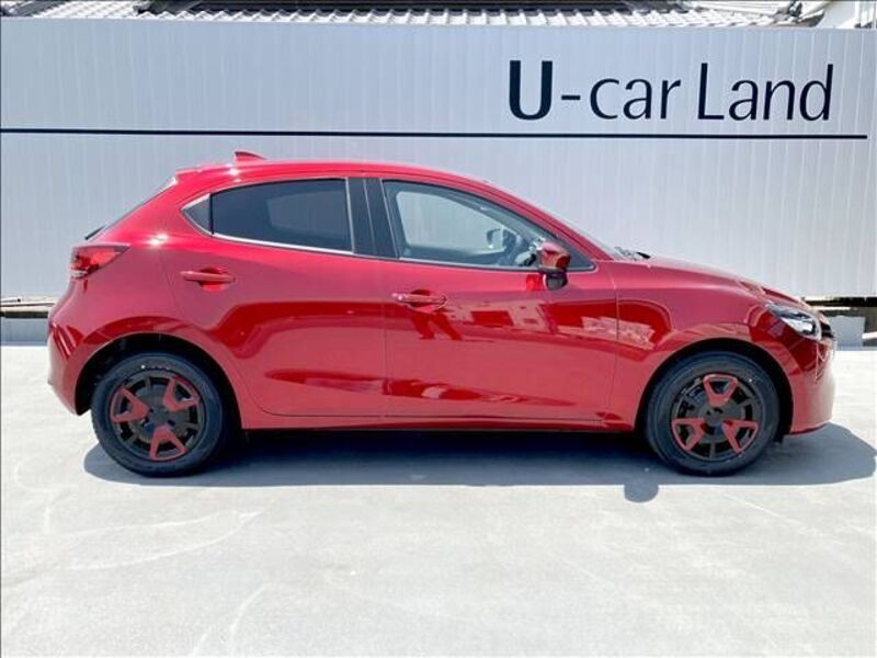 MAZDA2
