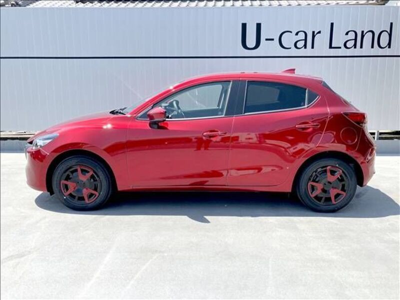 MAZDA2