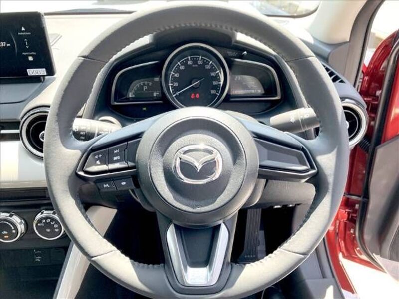 MAZDA2