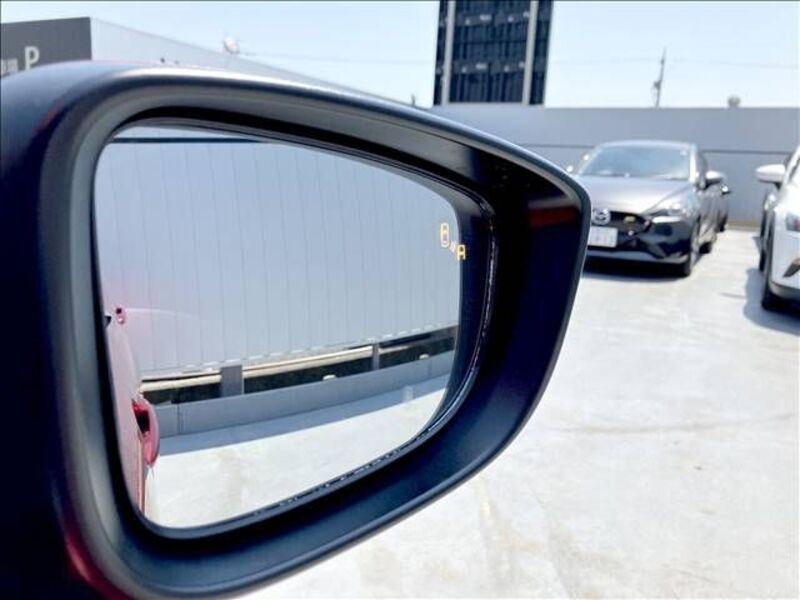 MAZDA2