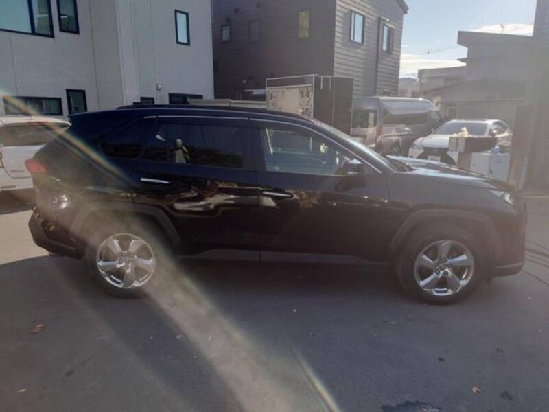 RAV4