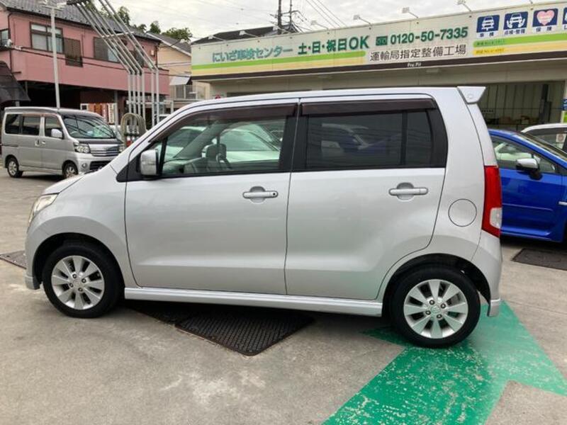 WAGON R