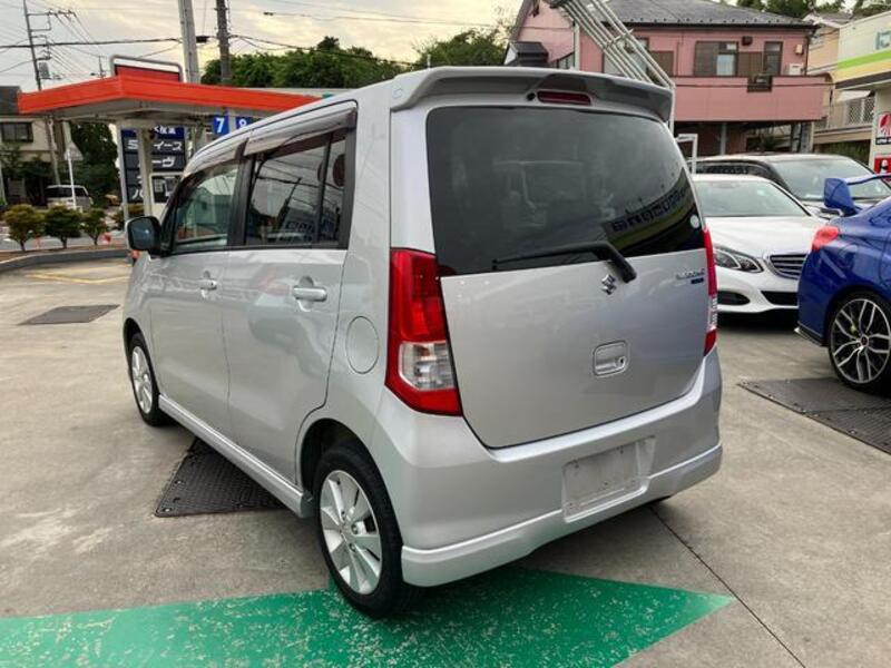 WAGON R