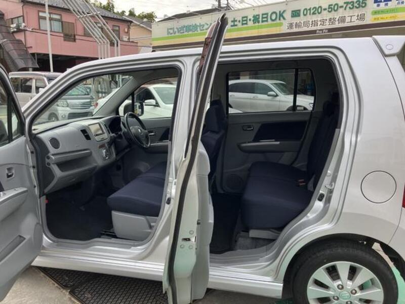 WAGON R