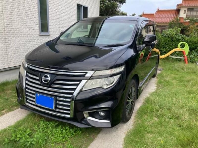 NISSAN ELGRAND