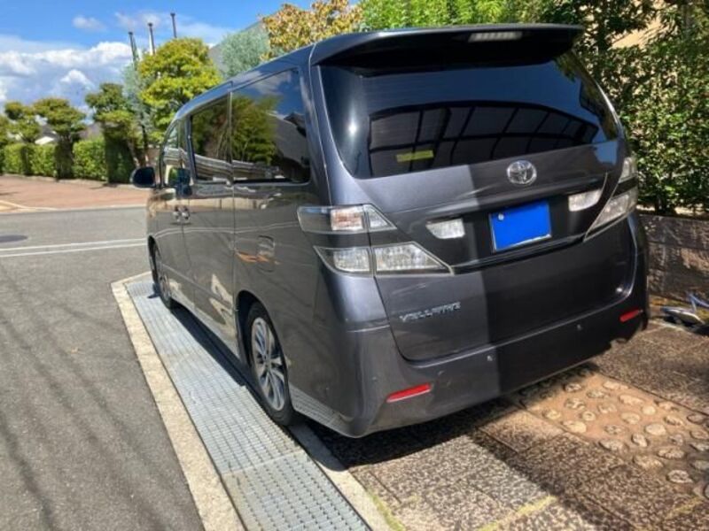 VELLFIRE