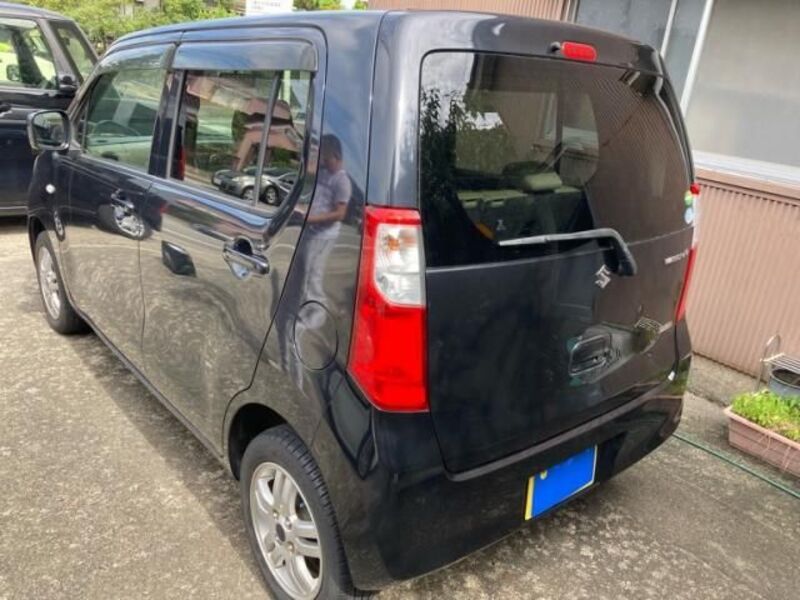WAGON R