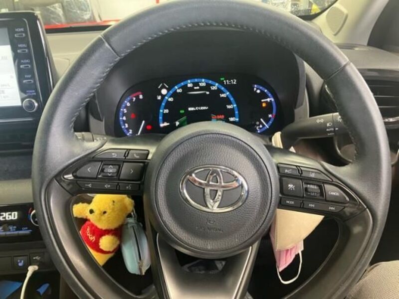 YARIS CROSS