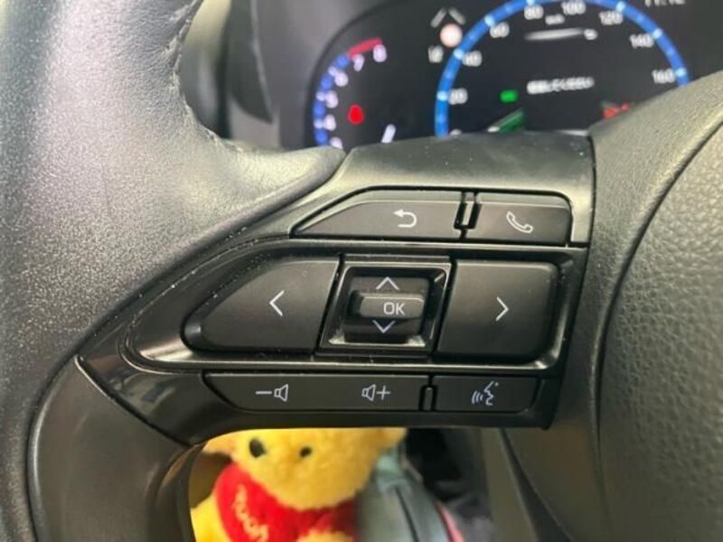 YARIS CROSS