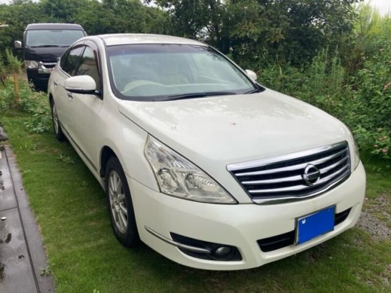 NISSAN TEANA