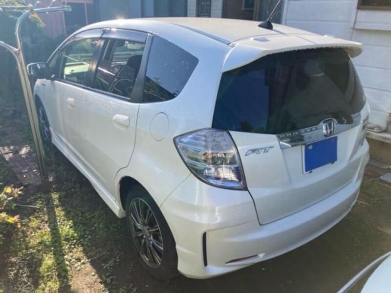 FIT HYBRID